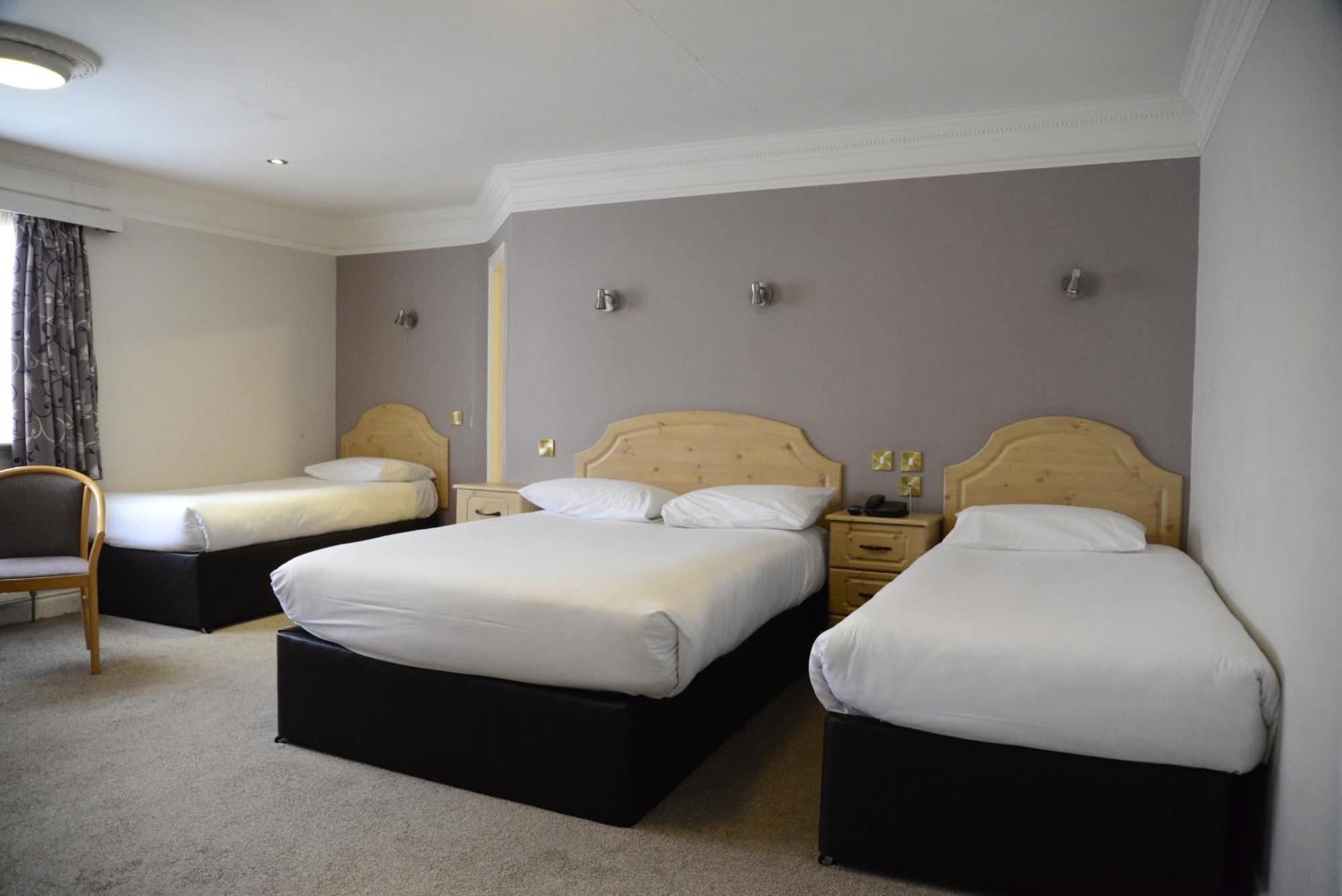 Hibernian Hotel & Leisure Centre Мэллов Экстерьер фото